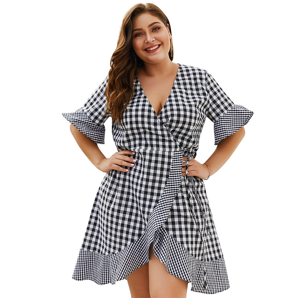 Women's plus size plaid ruffle dress