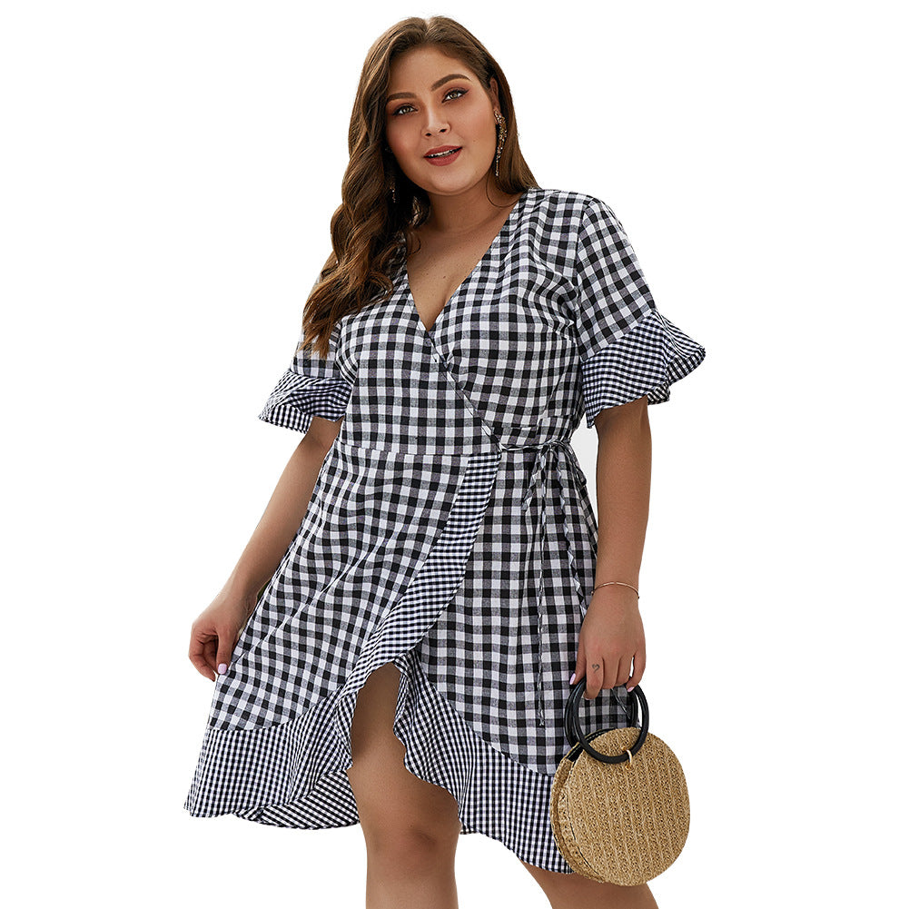 Women's plus size plaid ruffle dress